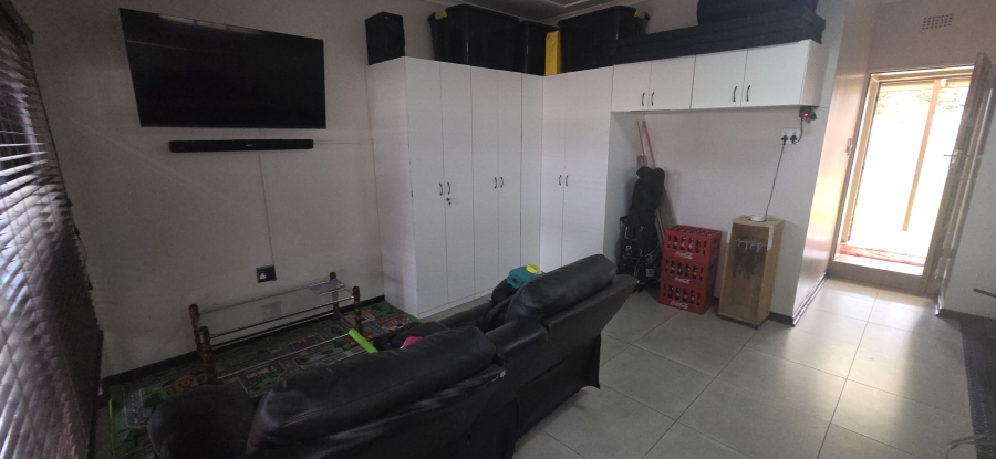 4 Bedroom Property for Sale in Hillcrest Northern Cape